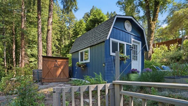 9415 E Zayante Road, Felton, CA 95018
