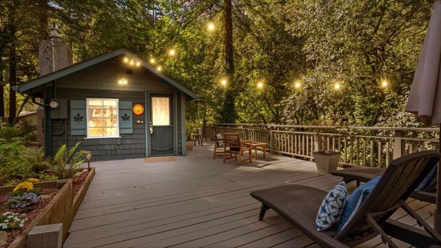 9415 E Zayante Road, Felton, CA 95018