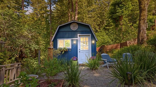 9415 E Zayante Road, Felton, CA 95018