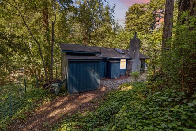 9415 E Zayante Road, Felton, CA 95018