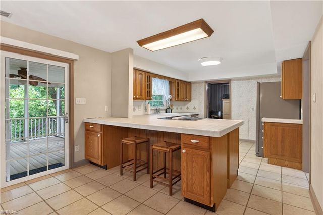 2717 N Elizabeth Harbor DR, Chesapeake, VA 23321