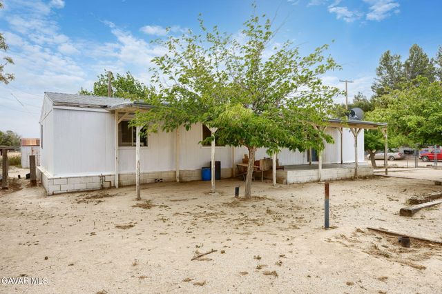 5761 Jackson Avenue, Rosamond, CA 93560