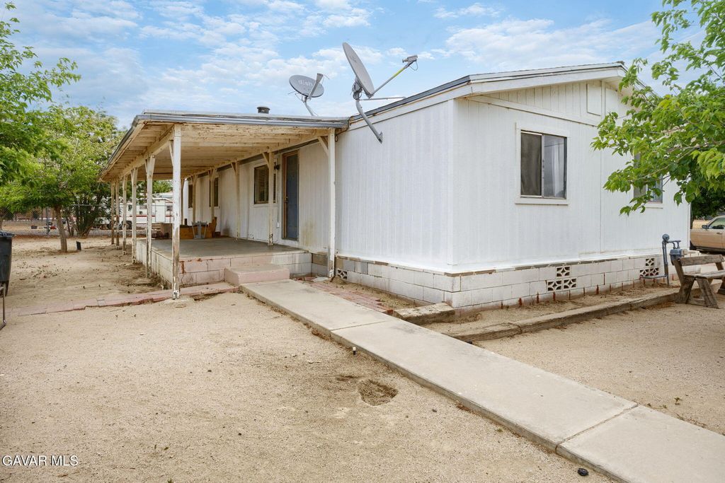 5761 Jackson Avenue, Rosamond, CA 93560