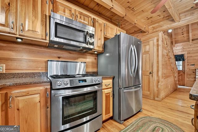 1048 Laurel Trail, Ellijay, GA 30536