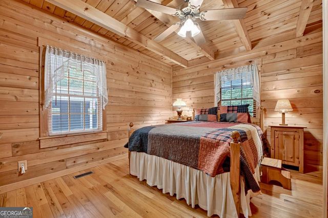 1048 Laurel Trail, Ellijay, GA 30536