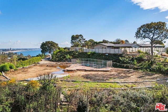 320 Bellino Drive, Pacific Palisades (los Angeles), CA 90272