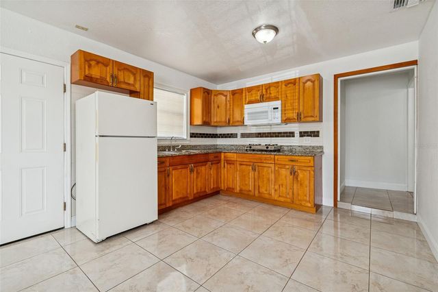 1705 W NORFOLK STREET, Tampa, FL 33604