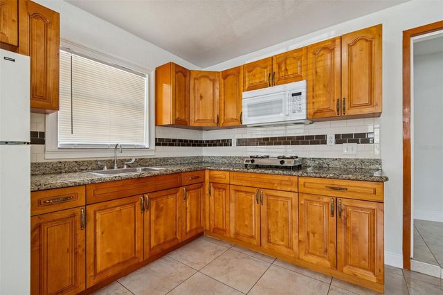 1705 W NORFOLK STREET, Tampa, FL 33604