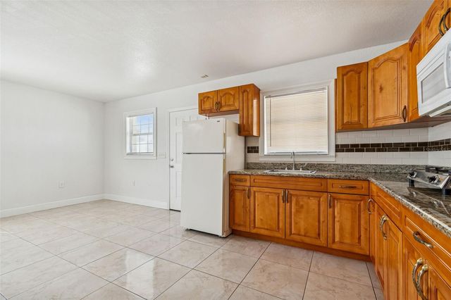 1705 W NORFOLK STREET, Tampa, FL 33604