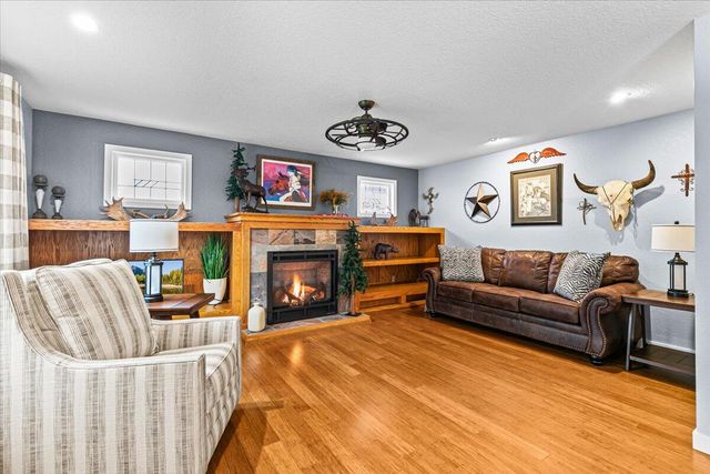 780 Oakway Circle, Ashland, OR 97520