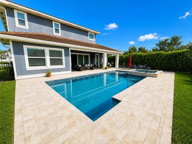 1086 Ember Ridge Run, Loxahatchee, FL 33470