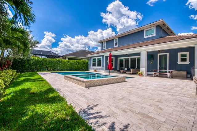 1086 Ember Ridge Run, Loxahatchee, FL 33470