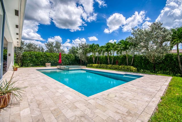 1086 Ember Ridge Run, Loxahatchee, FL 33470