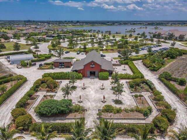 1086 Ember Ridge Run, Loxahatchee, FL 33470