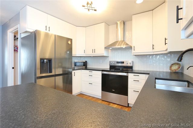 3004 Callaway Drive, Jeffersonville, IN 47130
