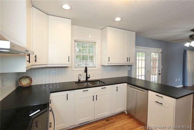 3004 Callaway Drive, Jeffersonville, IN 47130