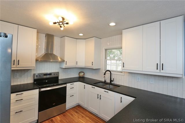 3004 Callaway Drive, Jeffersonville, IN 47130