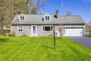 141 Highledge Drive, Penfield, NY 14526