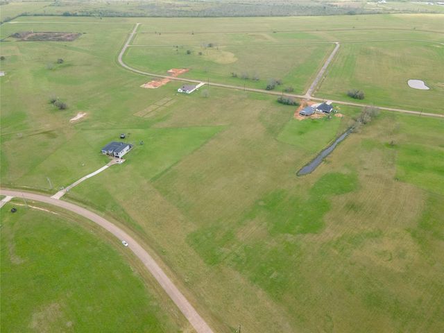 837 & 843 Wagon Wheel Trail, Angleton, TX 77515