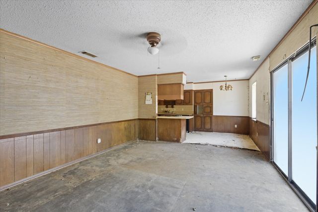 1101 Fouts Drive, Irving, TX 75061