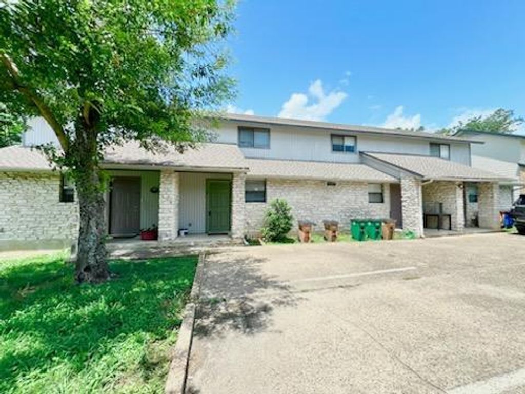 3601 North Hills DR D, Austin, TX 78731