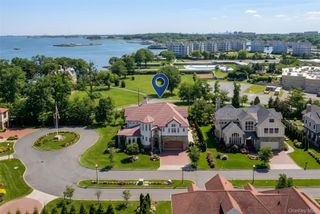 9 Brittany Lane, New Rochelle, NY 10805