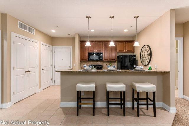 705 N State Street, 208, Westerville, OH 43082