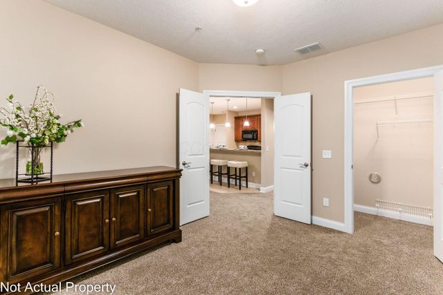705 N State Street, 208, Westerville, OH 43082