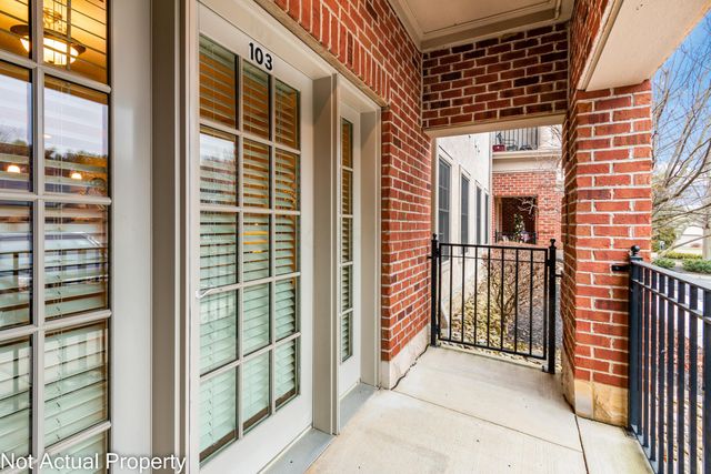 705 N State Street, 208, Westerville, OH 43082