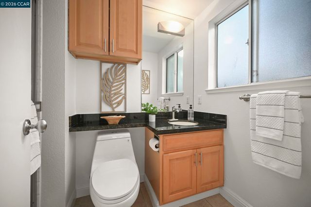 2550 Oak Rd. 108, Walnut Creek, CA 94597