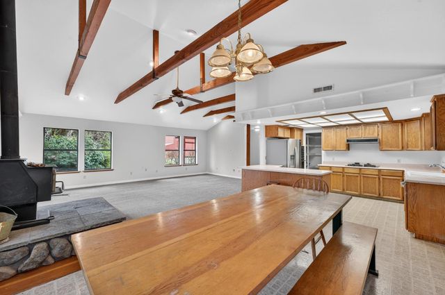 10562 Spring Valley Rd., Marysville, CA 95901