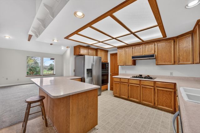 10562 Spring Valley Rd., Marysville, CA 95901