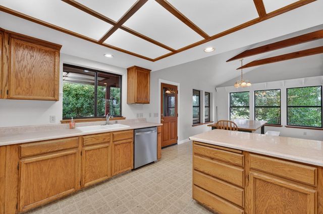 10562 Spring Valley Rd., Marysville, CA 95901