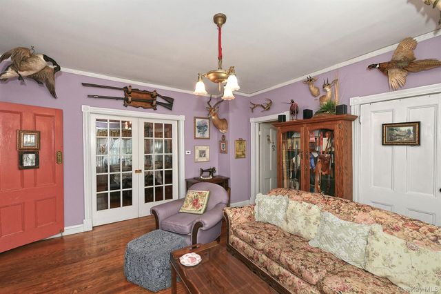277 Vernon Valley Road, Northport, NY 11768