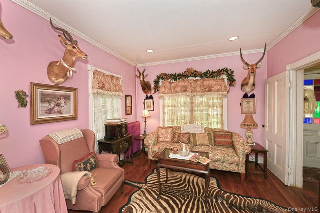 277 Vernon Valley Road, Northport, NY 11768