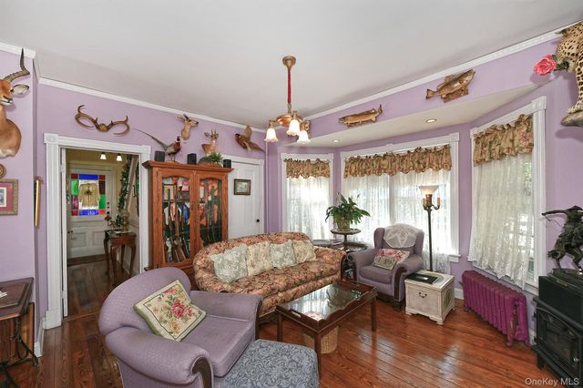 277 Vernon Valley Road, Northport, NY 11768