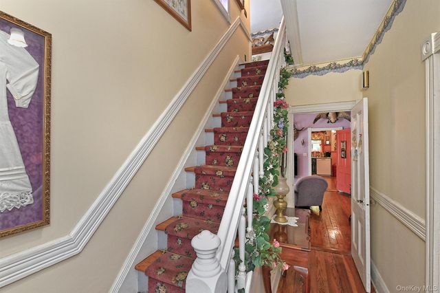 277 Vernon Valley Road, Northport, NY 11768