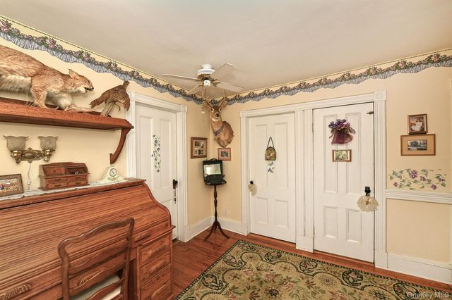 277 Vernon Valley Road, Northport, NY 11768