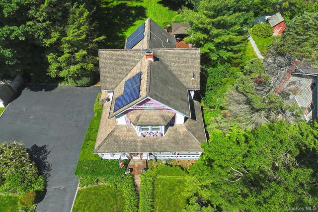 277 Vernon Valley Road, Northport, NY 11768