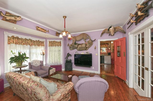277 Vernon Valley Road, Northport, NY 11768
