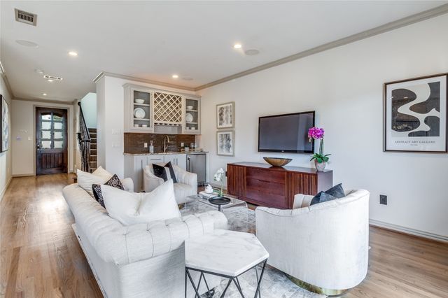 3719 Douglas Avenue, Dallas, TX 75219