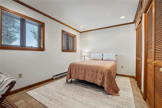121 Brewer Rd, Clinton Twp, PA 16056