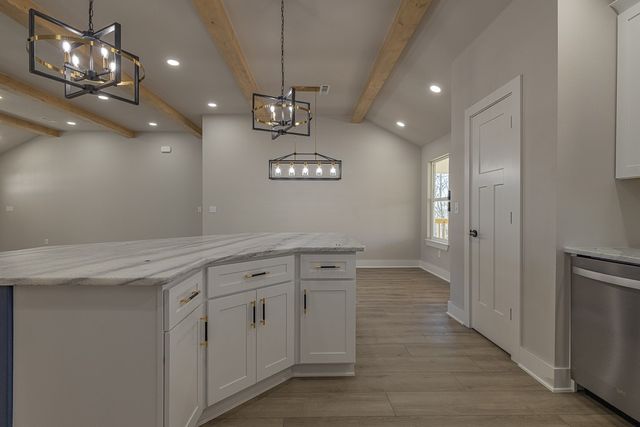 183 Madison County 1275, Huntsville, AR 72740