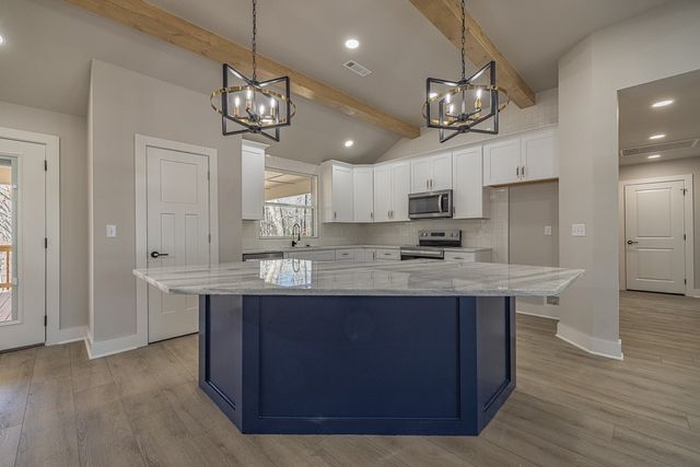 183 Madison County 1275, Huntsville, AR 72740