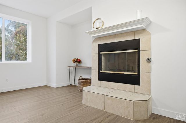 423 Rian Noelle, Bakersfield, CA 93308