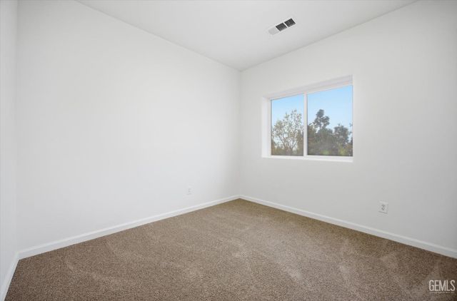 423 Rian Noelle, Bakersfield, CA 93308