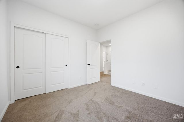 423 Rian Noelle, Bakersfield, CA 93308