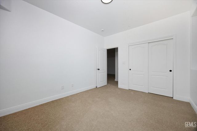 423 Rian Noelle, Bakersfield, CA 93308