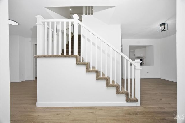 423 Rian Noelle, Bakersfield, CA 93308