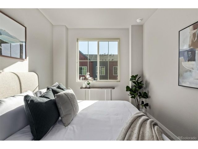 2879 E 103rd Dr, Thornton, CO 80229